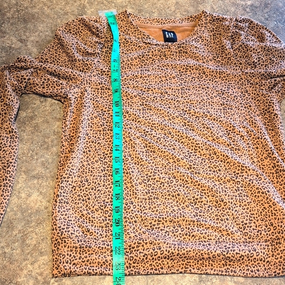 GAP leopard print puff sleeve sweatshirt - Picture 5 of 6